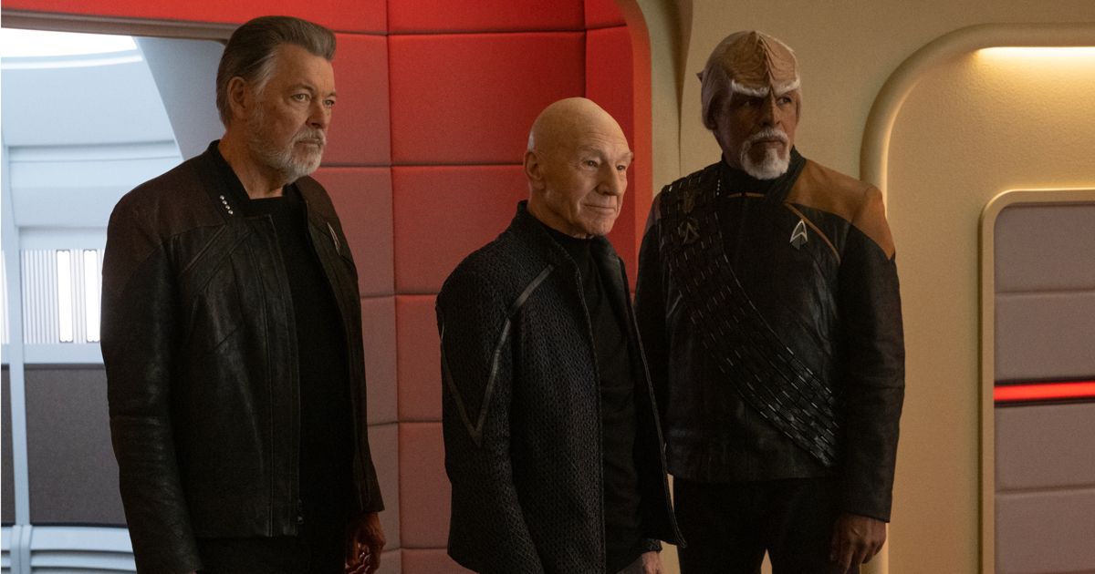 Jonathan Frakes as Will Riker, Patrick Stewart as Picard and Michael Dorn as Worf in