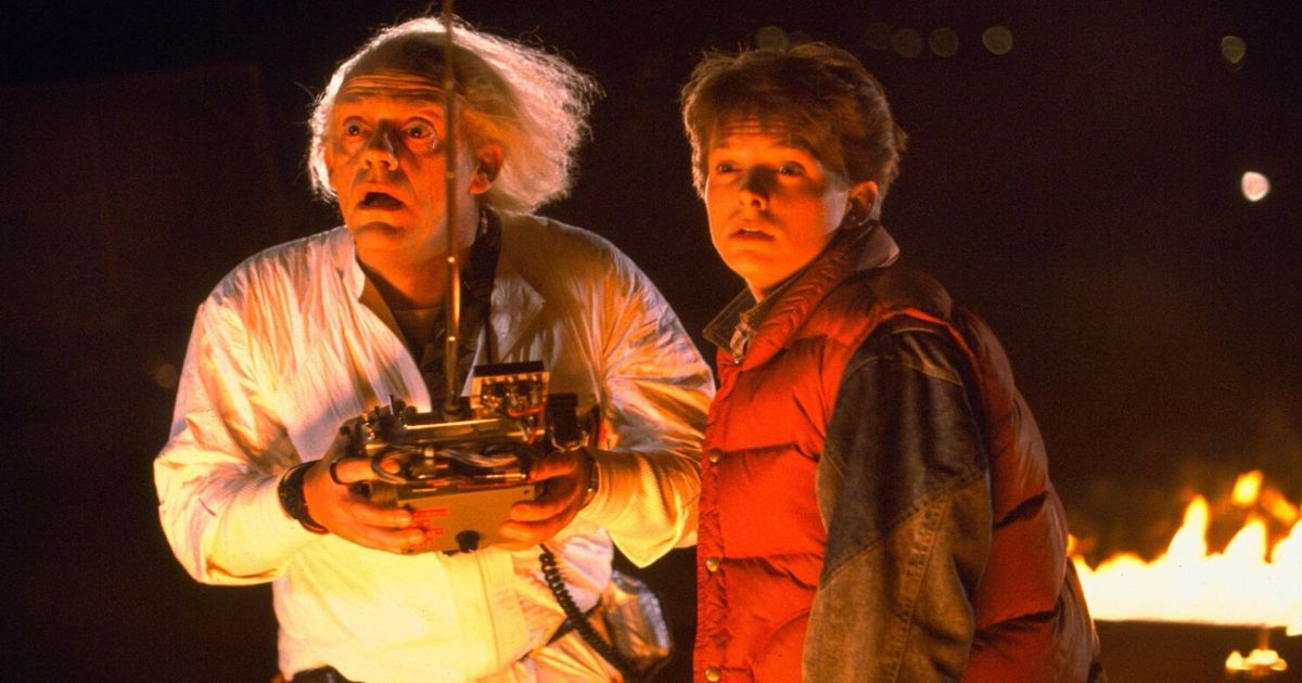 Michael J. Fox e Christopher Lloyd em De Volta para o Futuro