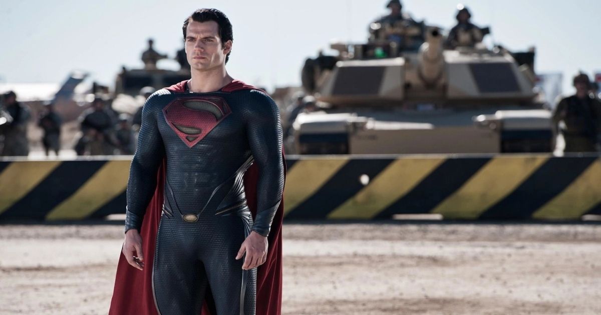 Henry Cavill como Superman/Clark Kent en El hombre de acero de Zack Snyder