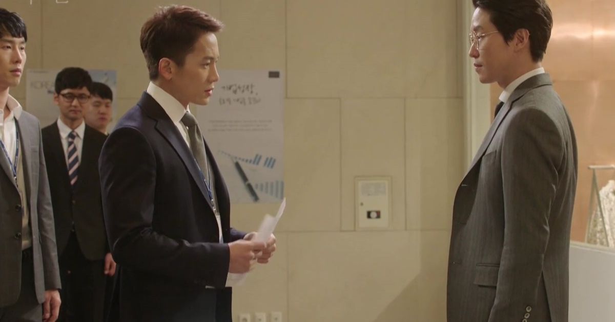 Ji Sung as Park Jung-woo and Um Ki-joon as Cha Sun-ho / Cha Min-h
