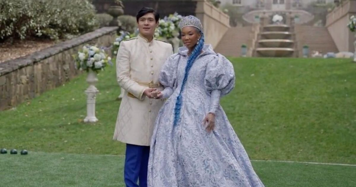 Paolo Montalban and Brandy as King Charming and Cinderella in Descendants: The Rise of Red