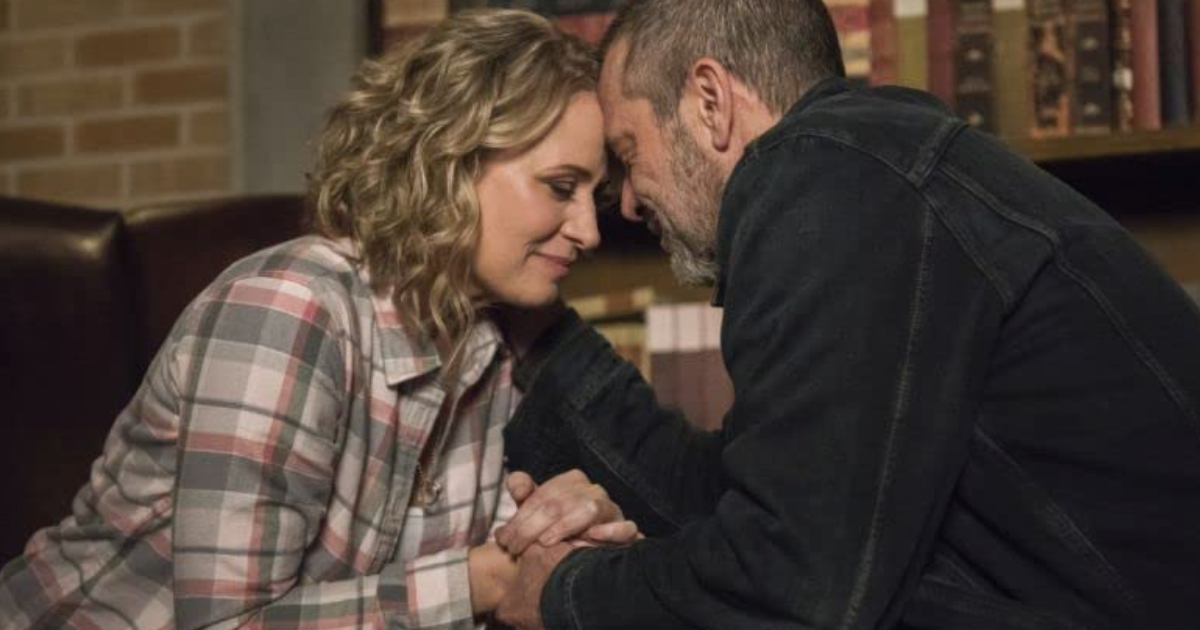 Samantha Smith & Jeffrey Dean Morgan in Supernatural