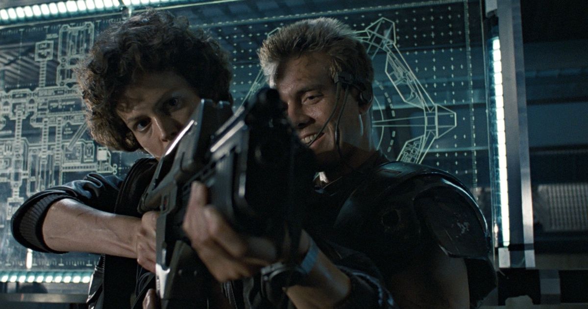 Sigourney Weaver and Michael Biehn in Aliens