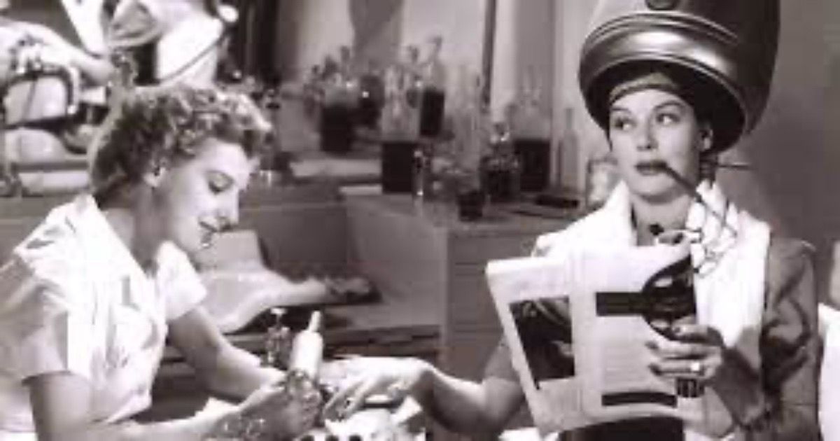 Rosalind Russell and manicurist in The Women