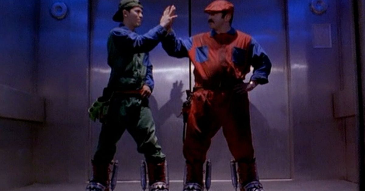 hoskins and leguizamo in Mario