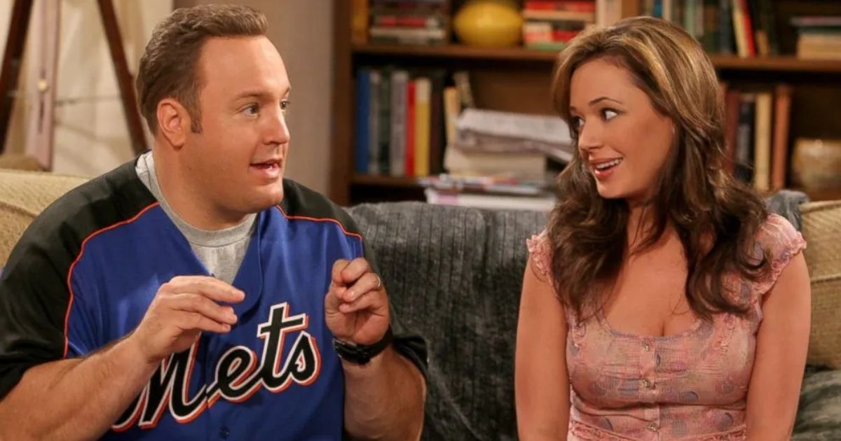Kevin James and Leah Remini in The King of Queens
