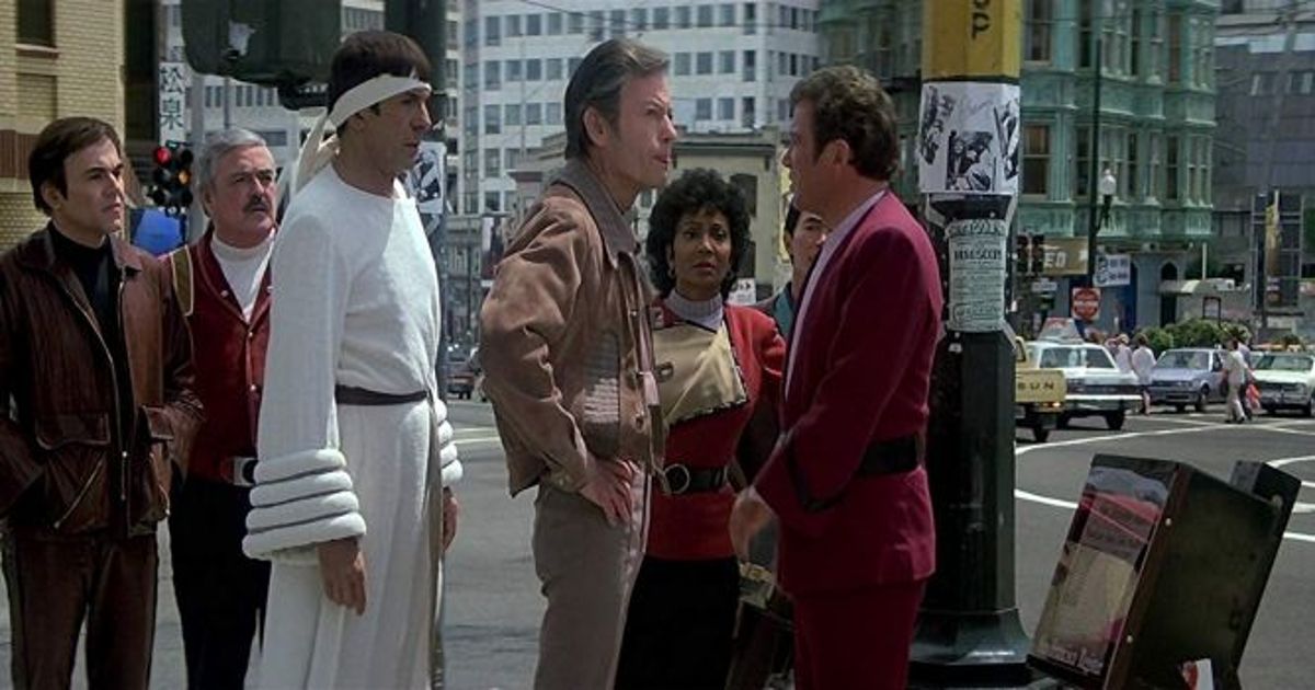 DeForest Kelly and William Shatner in Star Trek IV: The Voyage Home