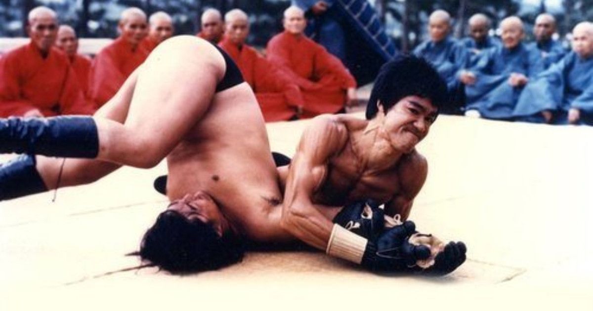 Bruce Lee Executing a Straight Armbar in Enter the Dragon