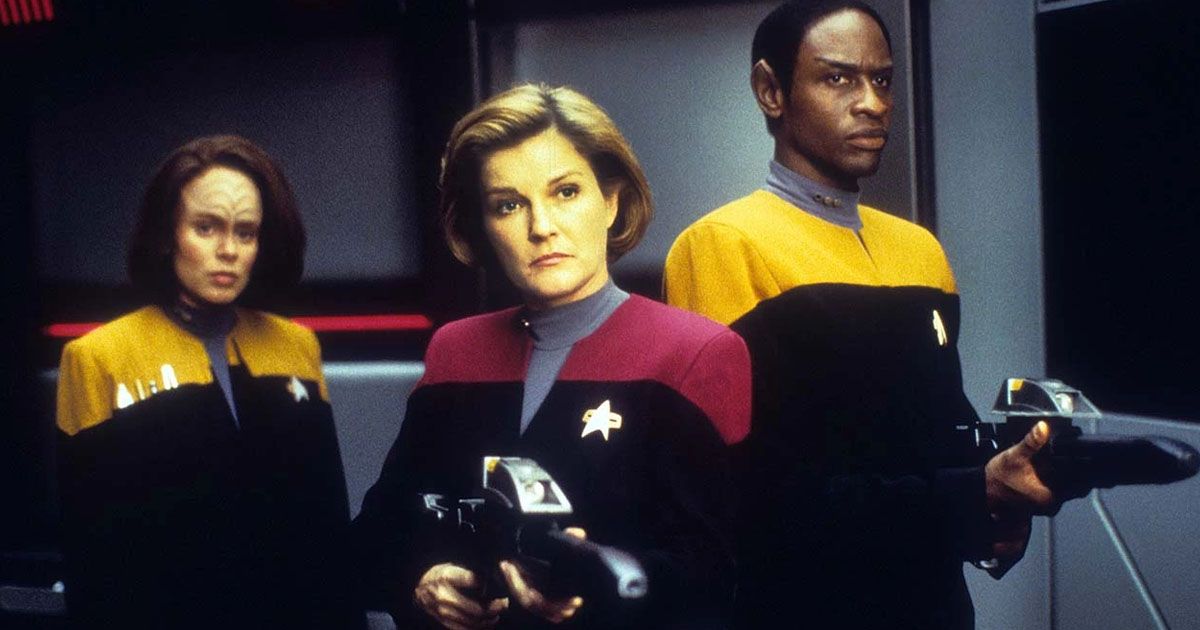 B'Elanna, Janeway, and Tuvok from Star Trek Voyager with guns