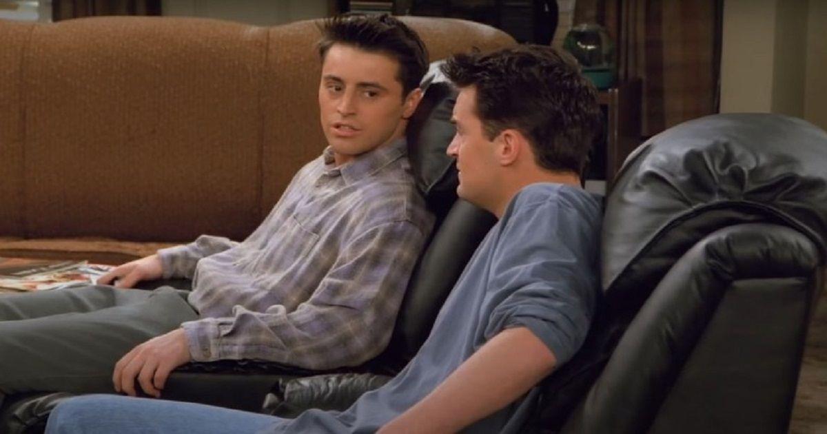 joey and Chandler's recliner