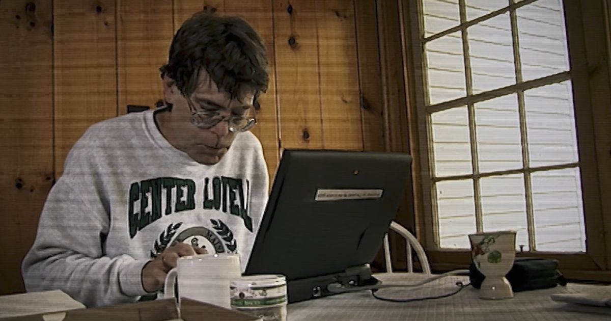 King on Screen Clip Addresses the Importance of Carrie to Stephen King