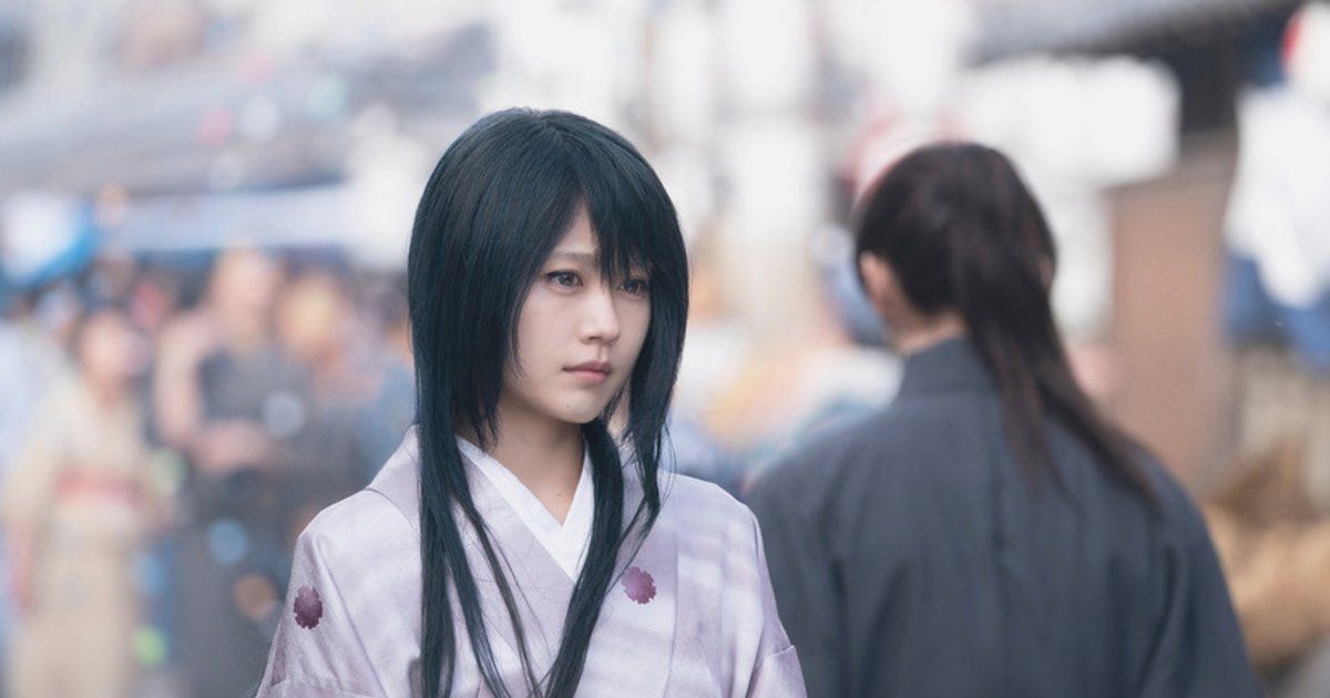 Tomoe and Kenshin in Rurouni Kenshin: The Beginning (2021) 