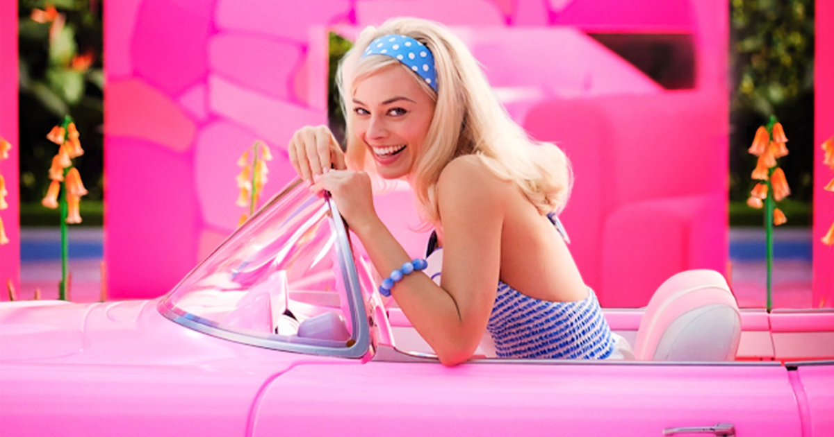 Barbie Margot Robbie dans Barbie Car