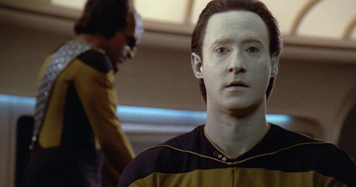 Data in front of Worf