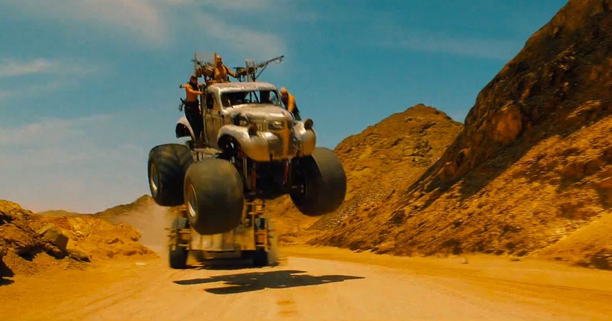 Mad Max Fury Road caminhão aéreo