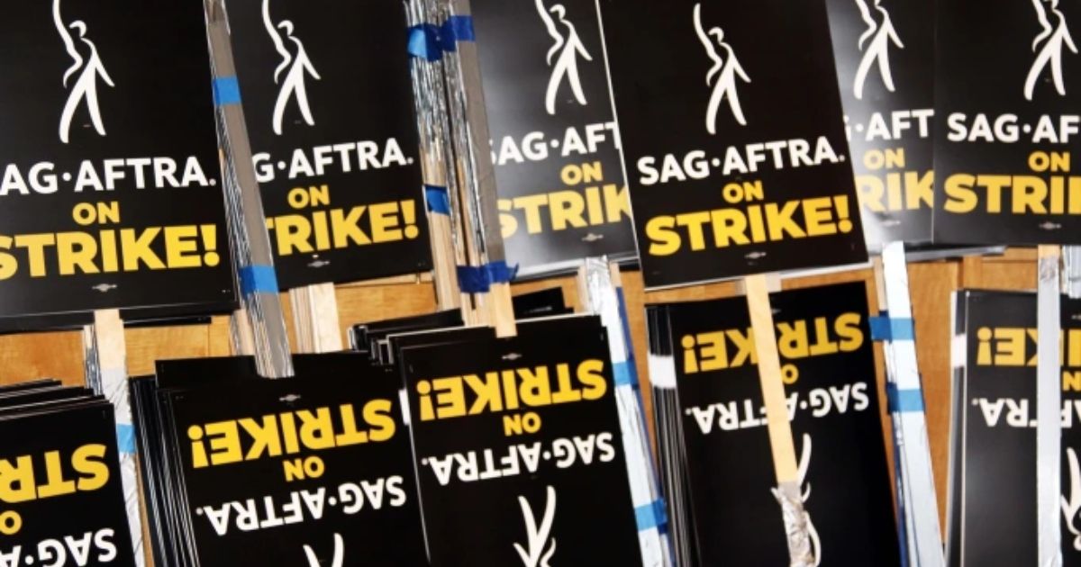 SAGAFTRA Strike Matt Damon, Jamie Lee Curtis, President Biden & More