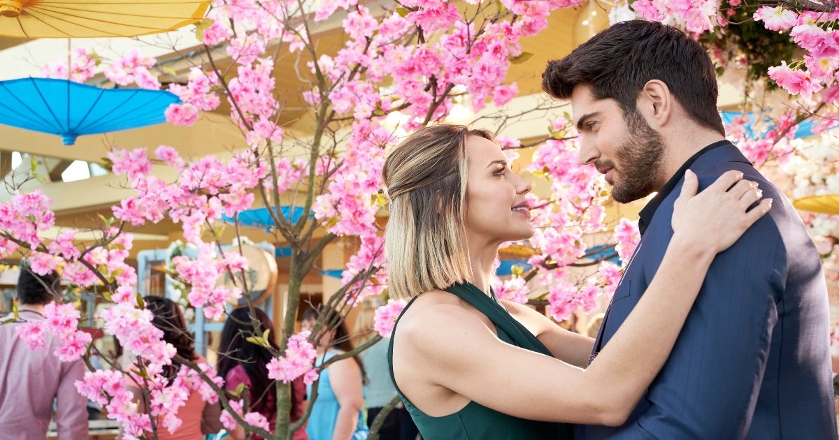 The 10 Best Hallmark Movies About Love