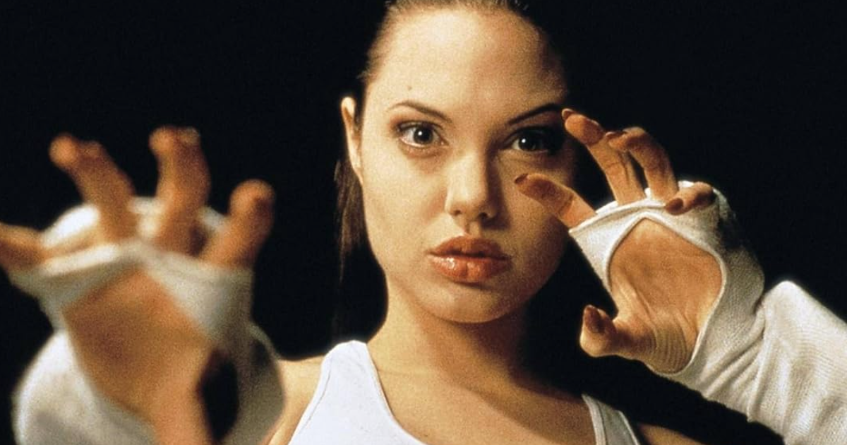 Angelina Jolie in Cyborg 2: Glass Shadow