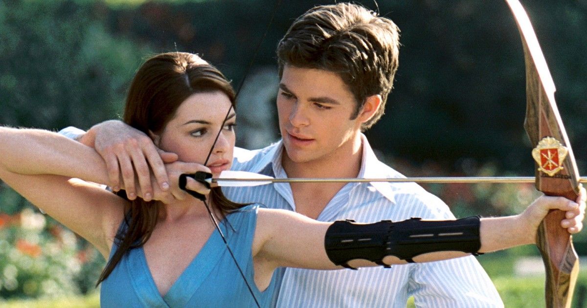 Anne Hathaway and Chris Pine in The Princess Diaries 2- Royal Engagement