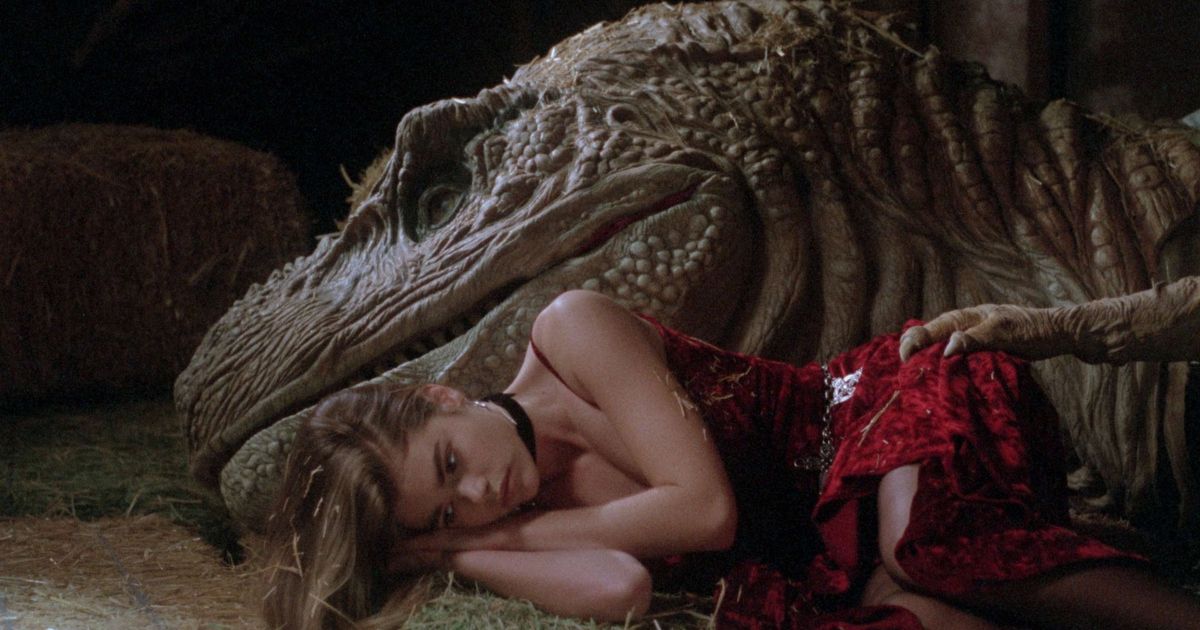 Denise Richards em Tammy e o T-Rex (1994)