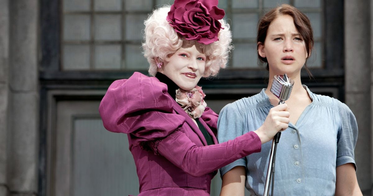 Elizabeth Banks and Jennifer Lawrence in The Hunger Games