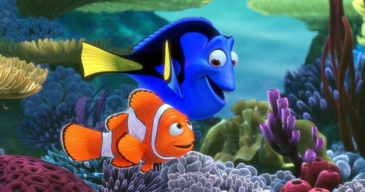 Nemo e Dory nadam juntos em Procurando Dory