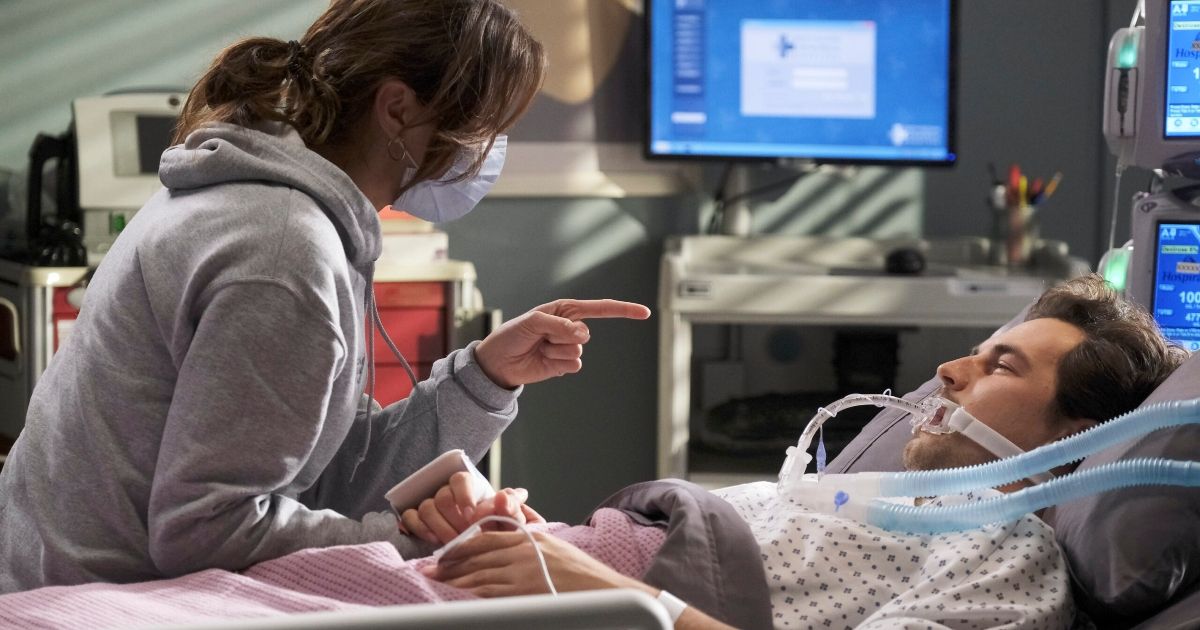 Grey's Anatomy, episode "Helplessly Hoping"
