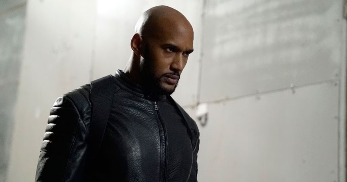 Henry Simmons (1)