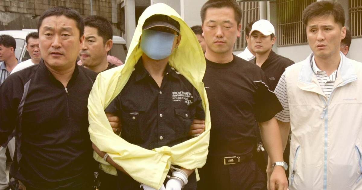 The Raincoat Killer chasing a predator in korea