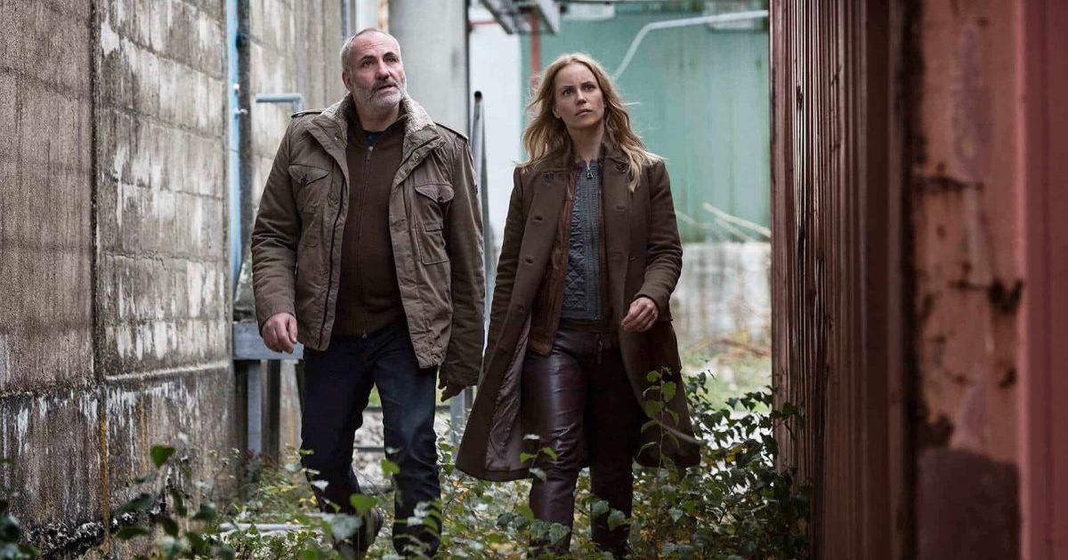 Kim Bodnia and Sofia Helfin in The Bridge