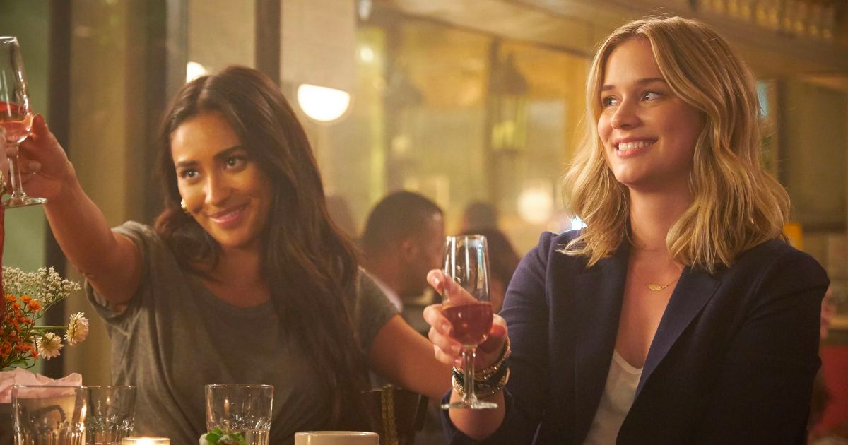 Shay Mitchell and Elizabeth Lail in You