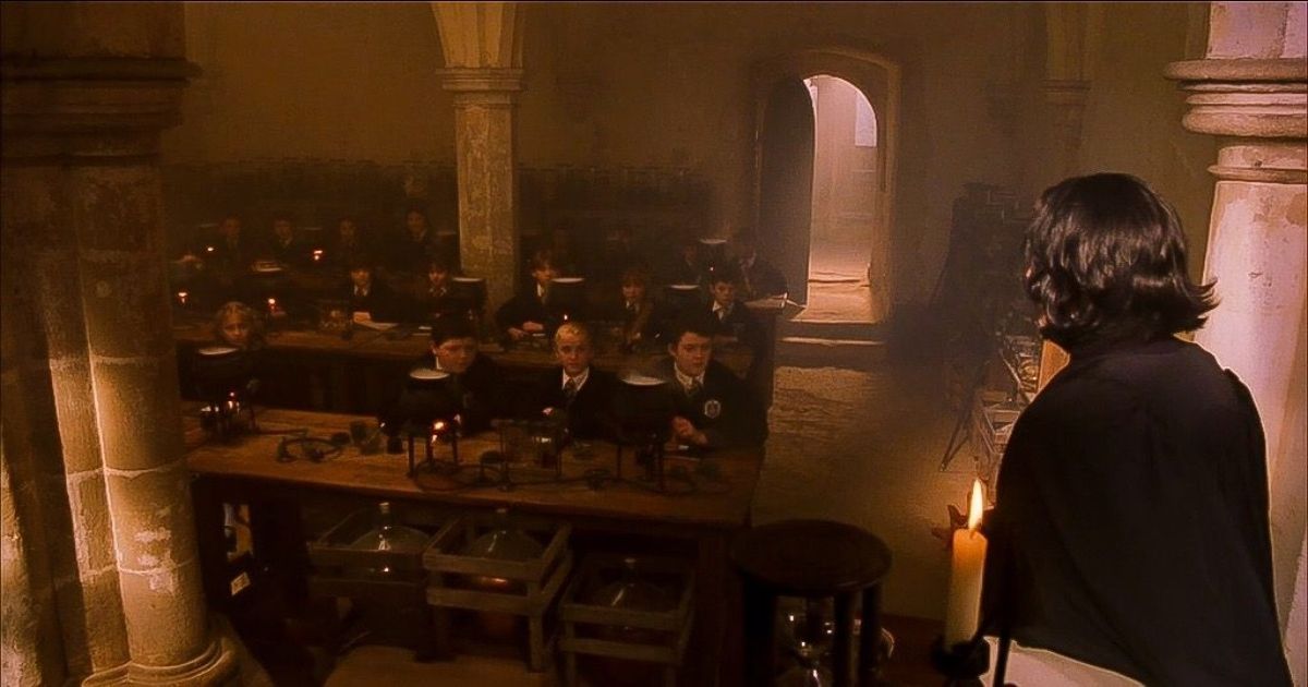 Aula de Poções do Professor Snape em Harry Potter e a Pedra Filosofal