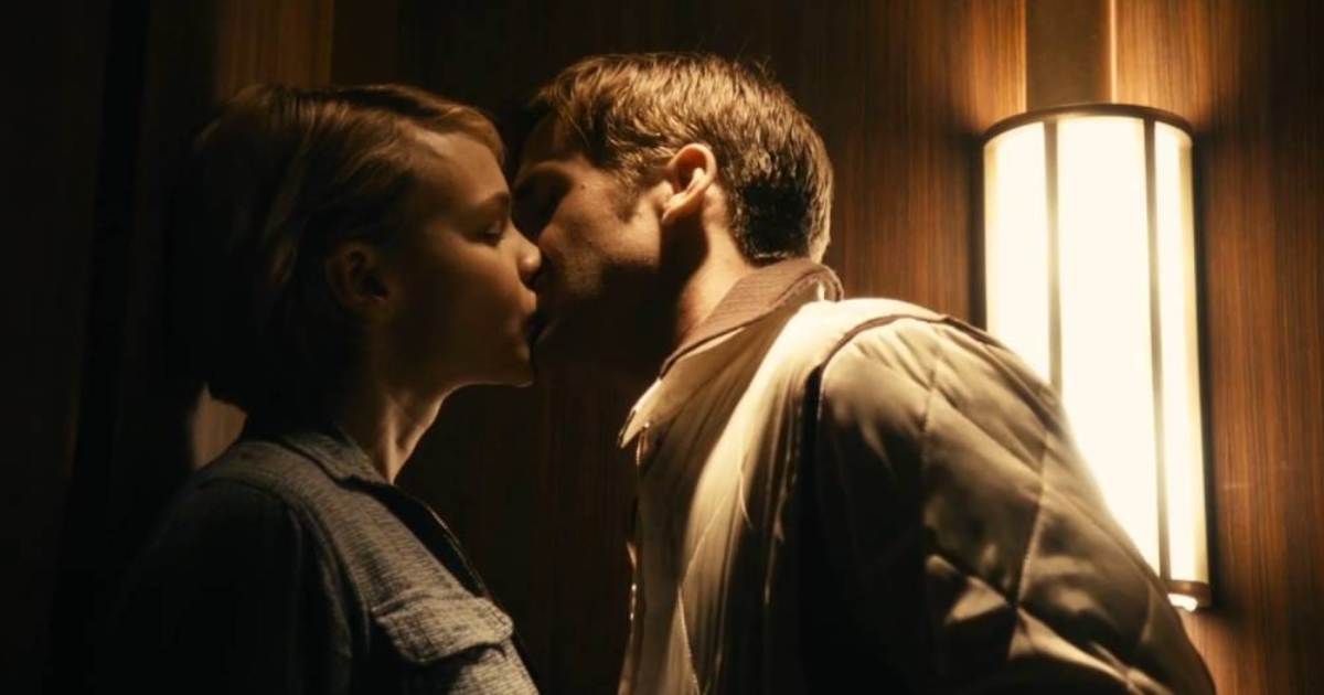 drive elevator scene