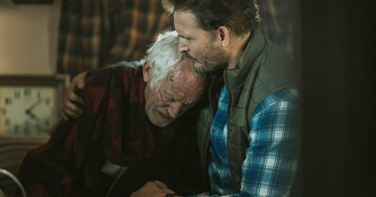 Lance Henriksen and Peter Facinelli in On Fire (2023)