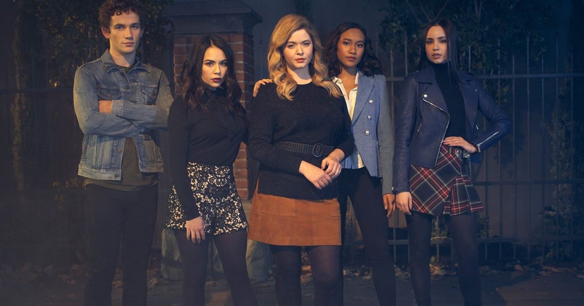 Pretty Little Liars: The Perfectionists