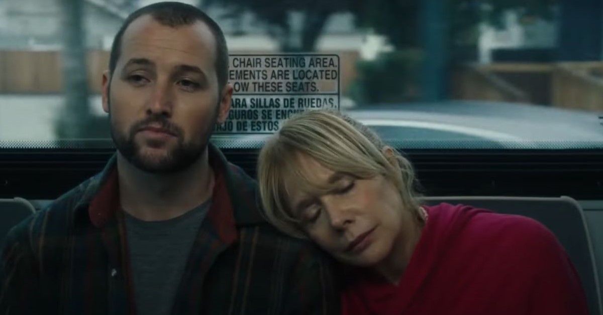 Chase Joliet and Rosanna Arquette in Grapefruit (2023)