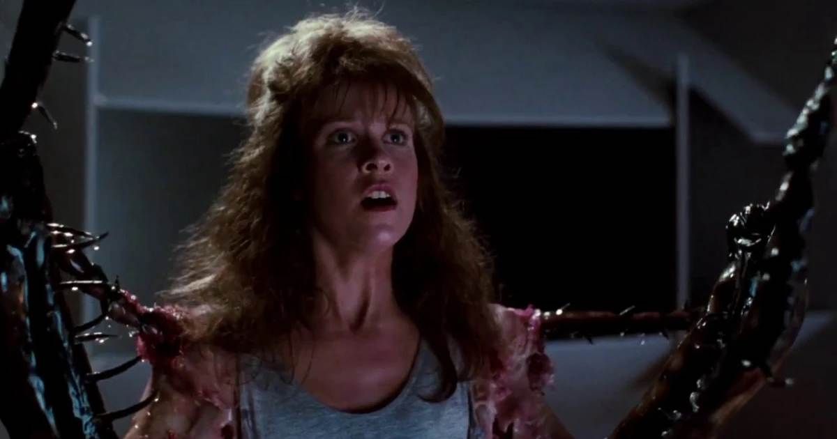 Debbie é transformada em barata em A Nightmare on Elm Street 4 The Dream Master