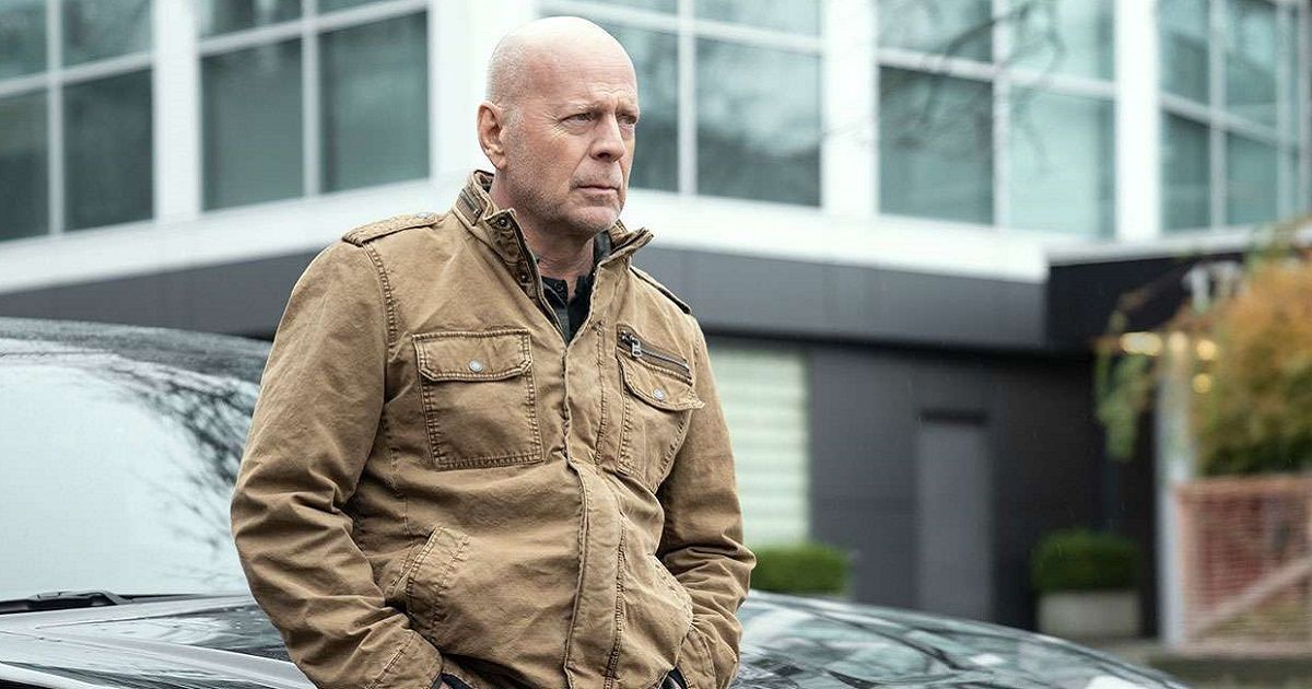 Bruce Willis in Detective Knight: Redemption 