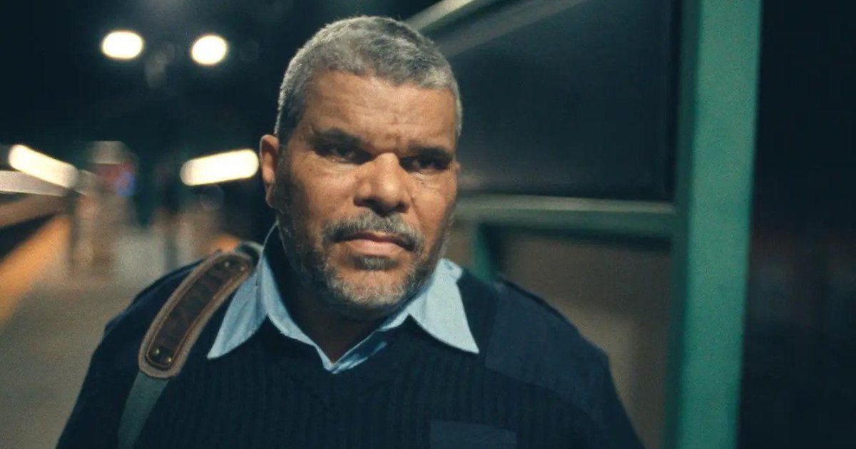 Luis Guzman in Story Ave