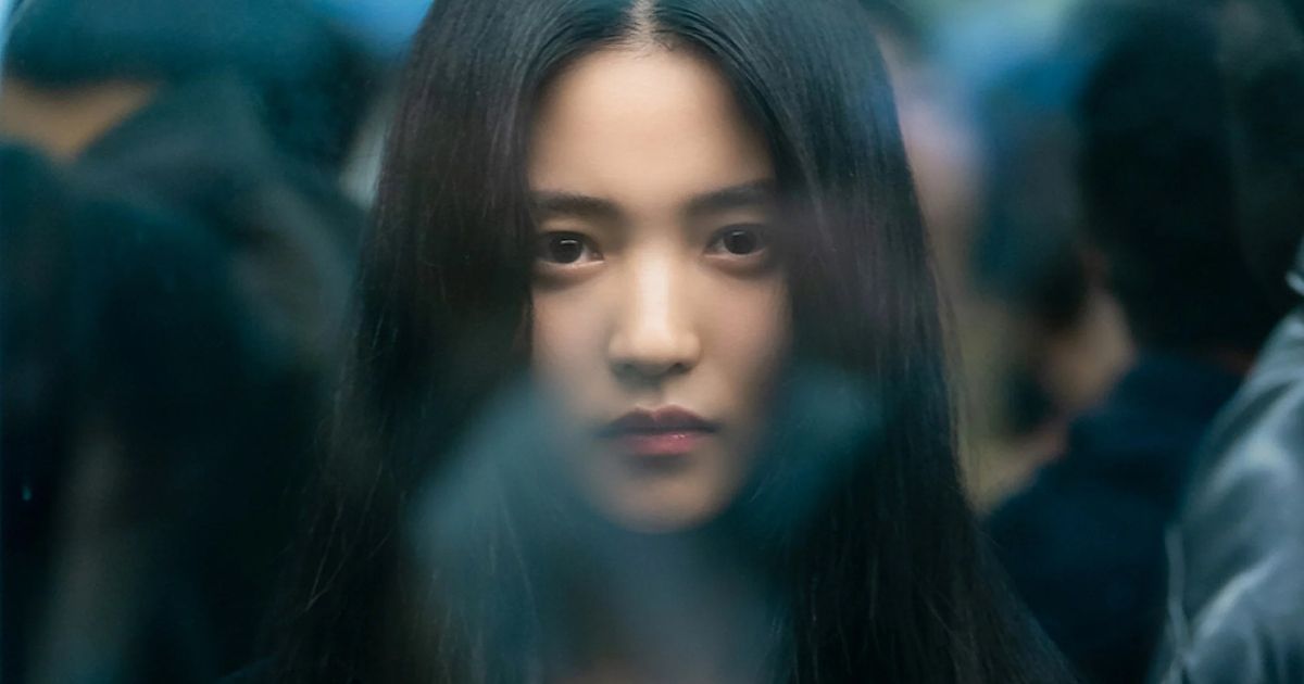 Kim Tae-ri as the possessed Gu San-yeong
