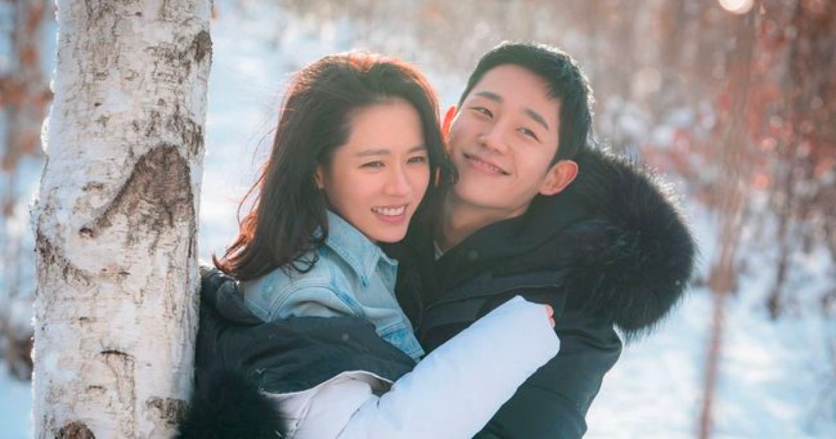 Son Ye-jin and Jung Hae-in in Something in the Rain