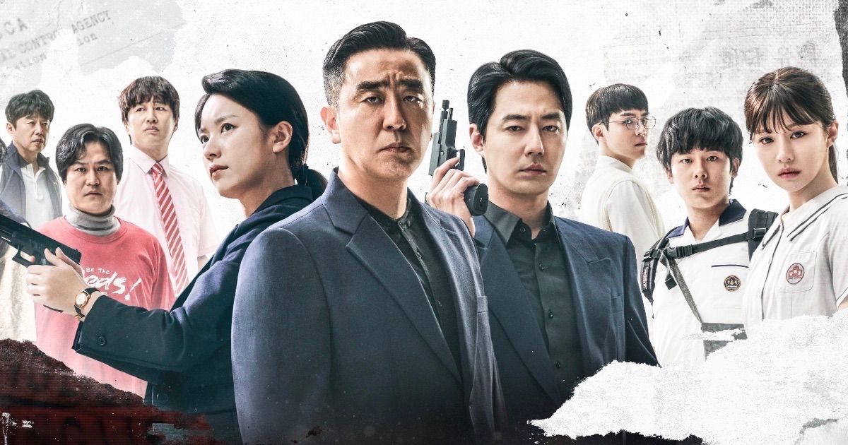 The cast of Moving including Cha Tae-hyun as Jeon Gye-do, Lee Jeong-Ha as Kim Bong-seok, Go Yoon-Jung as Jang Hee-soo, and Kim Do-hoon as Lee Kang-hoon, dressed in various uniforms and black suitsm carrying pistols and looking at the camera in Moving.