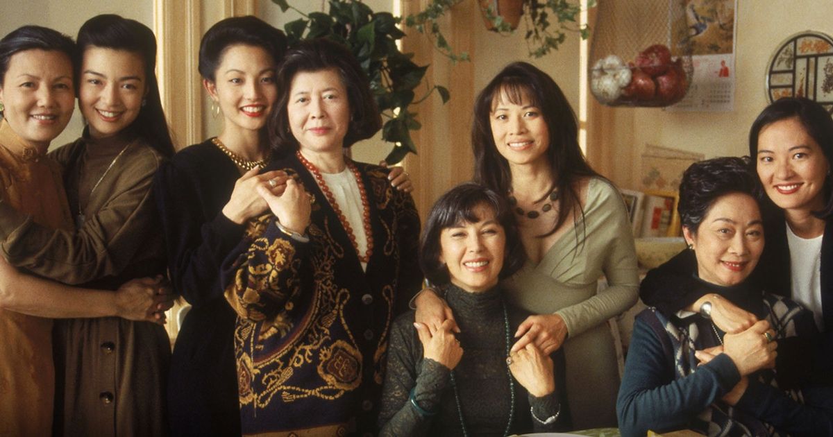 Tamlyn Tomita, Rosalind Chao, Ming-Na Wen, Tsai Chin, Kieu Chinh, Lisa Lu, France Nuyen, and Lauren Tom in The Joy Luck Club (1993).
