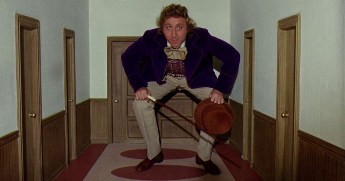 Willy se curva em Willy Wonka e a Fábrica de Chocolate