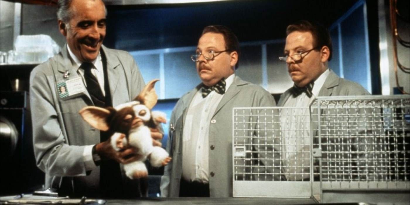 Christopher lee prepares gizmo for dancing in gremlins 2 the new batch