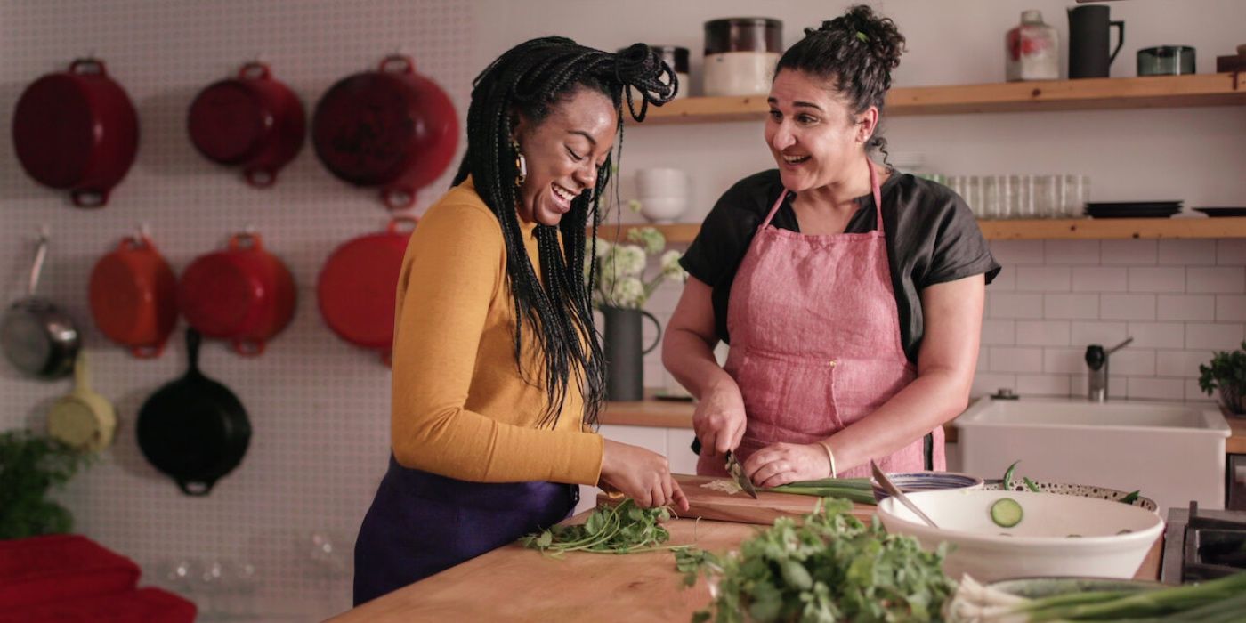 ఉప్పు, కొవ్వు, యాసిడ్, వేడి సమిన్ నోస్రత్ మరియు ప్రదర్శనలో అతిథులు