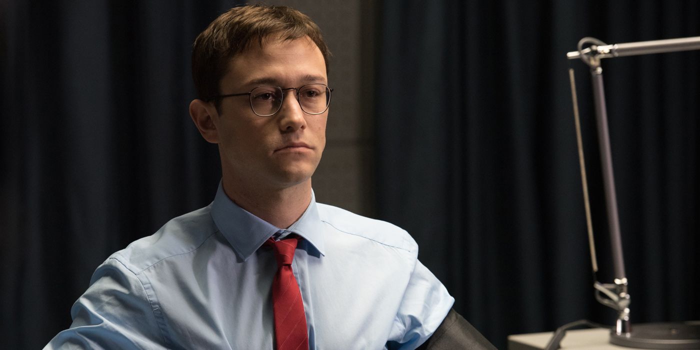 Joseph Gordon-Levitt as Edward Snowden taking a lie detector test in Snowden