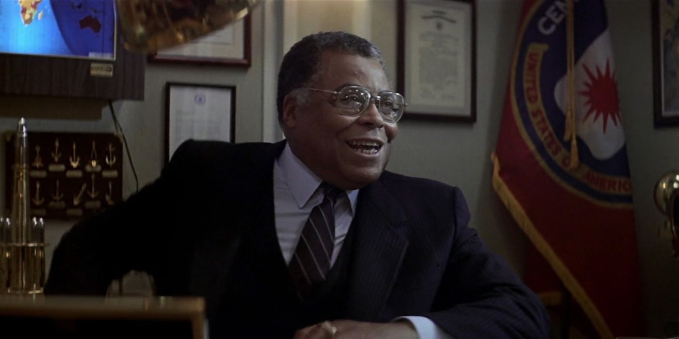 James Earl Jones as James Greer sitting at a desk in The Hunt for Red October