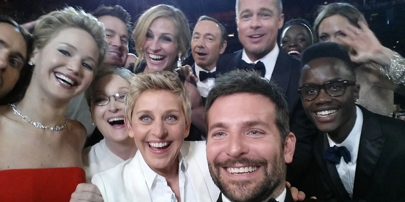 Ellen Degeneres and other celebrities taking a selfie at the 86th Academy Awards