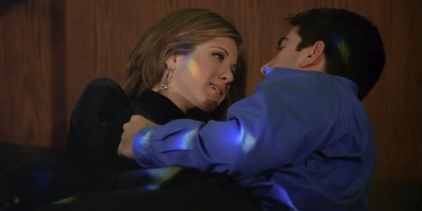 Jennifer Aniston and David Schwimmer as Rachel and Ross in Friends Planetarium scene